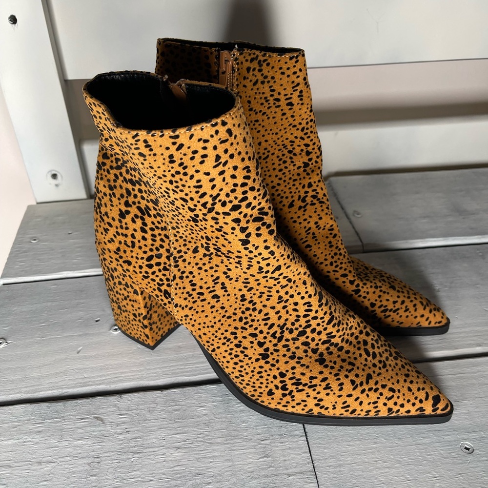 ALTAR’D STATE pointed toe booties - Picture 3 of 6
